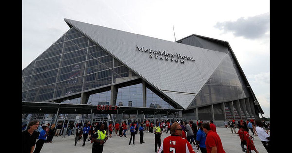 Mercedes-Benz Stadium, Centennial Park