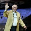 Billy Shaw is introduced before the inaugural Pro Football Hall of Fame Fan Fest Friday, May 2, 2014, at the International Exposition Center in Cleveland. (AP Photo/Mark Duncan, File)