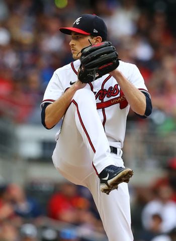 Braves sweep to take NL East lead; Mets look unprepared for