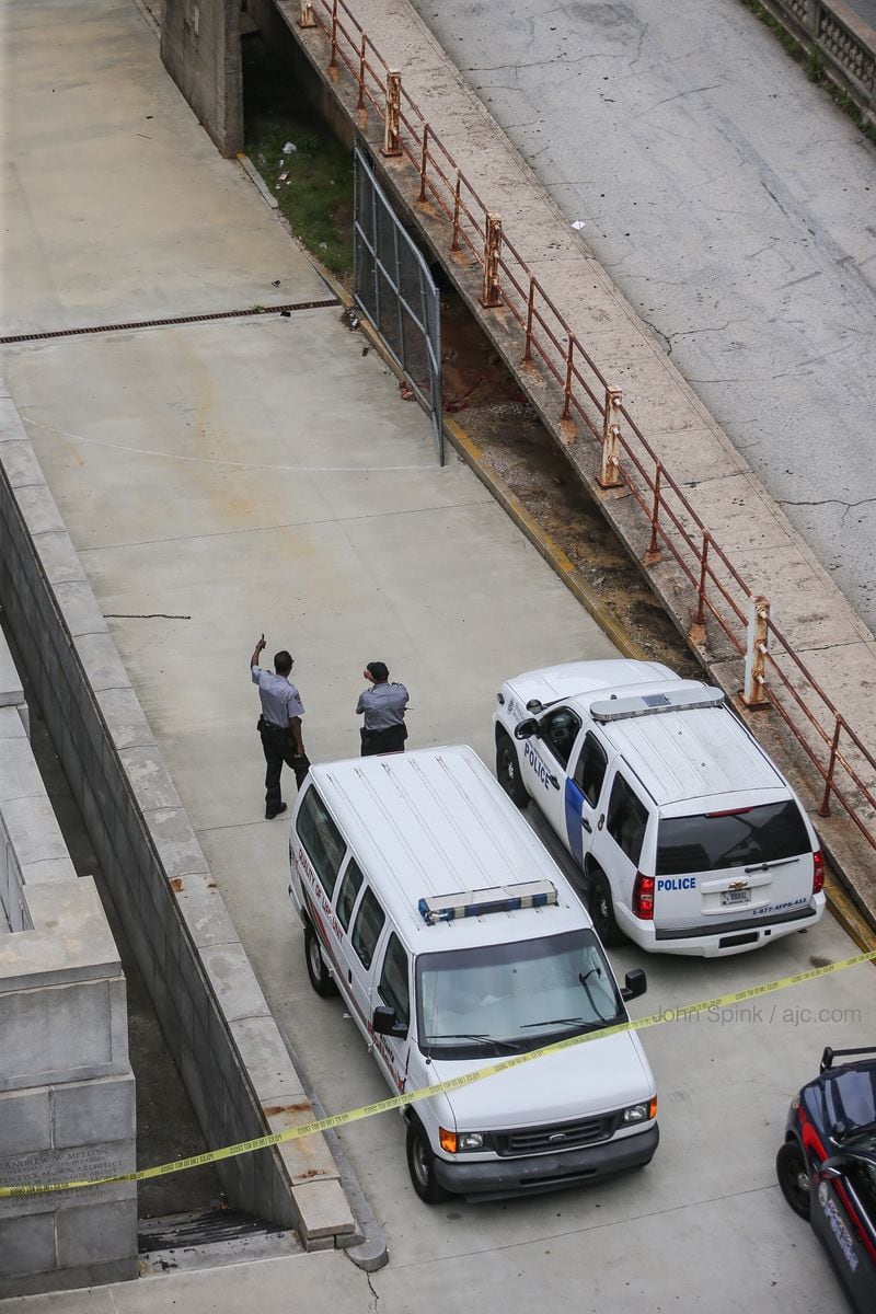 Authorities responded to a gun found after a police chase. JOHN SPINK / JSPINK@AJC.COM