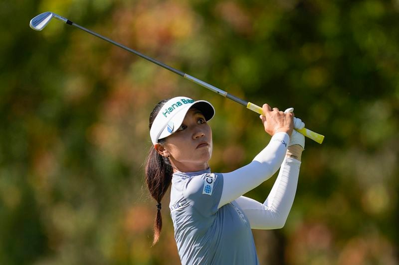 Lydia Ko of New Zealand plays her shot from the fifth tee during the final round of the LPGA Kroger Queen City Championship golf tournament at TPC River's Bend in Maineville, Ohio, Sunday, Sept. 22, 2024. (AP Photo/Carolyn Kaster)