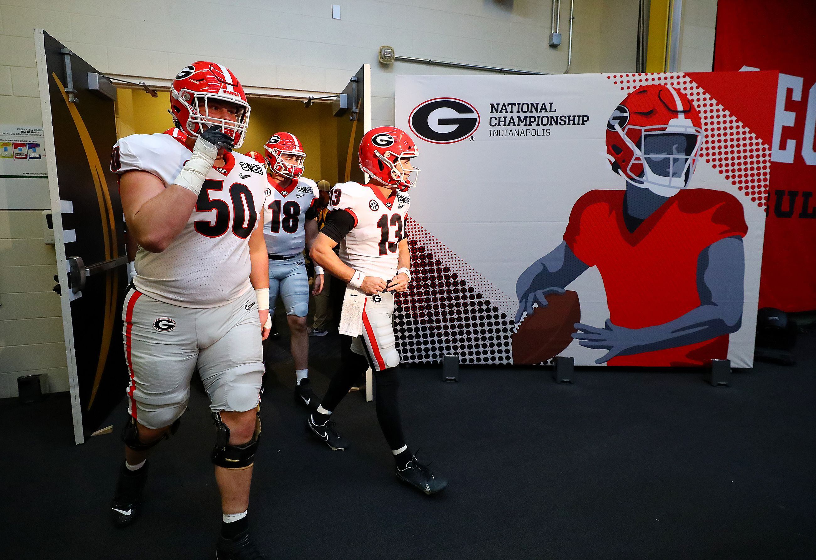 QB Bennett, black jerseys may be back for Bulldogs Saturday