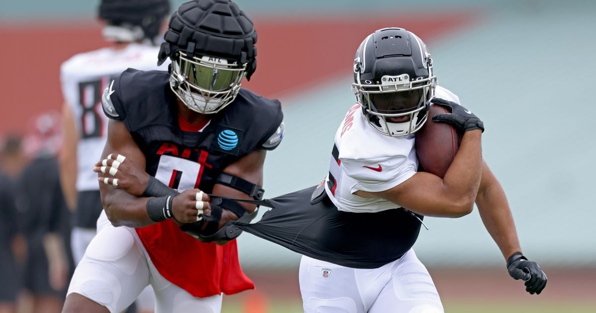 Falcons move defensive back Avery Williams to running back