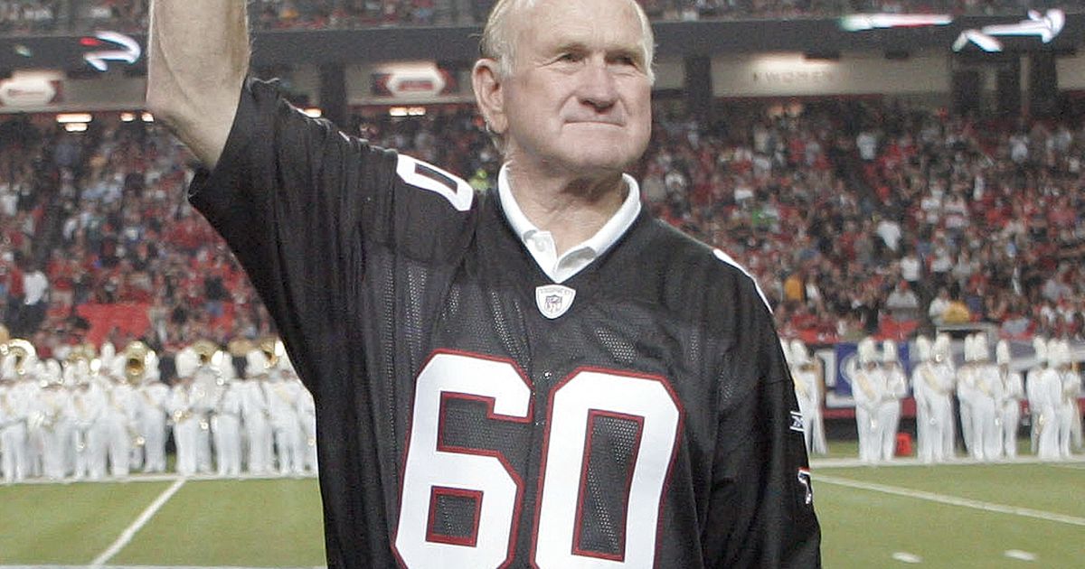 Why it 'bothers' Falcons' McKay that former star Tommy Nobis not in Canton  - Talk Of Fame