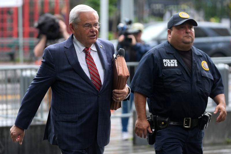 Sen. Bob Menendez, D-N.J., enters federal court in New York, Friday, July 12, 2024. (AP Photo/Pamela Smith)