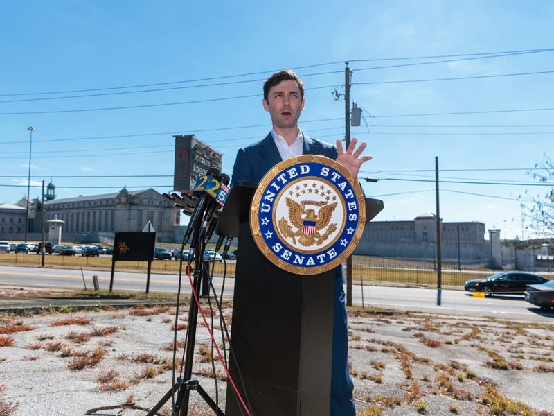 U.S. Sen. Jon Ossoff speaks to press after an inspection of U.S. Penitentiary Atlanta in Atlanta on Wednesday, October 26, 2022. In September Ossoff introduced legislation to overhaul federal prison oversight, following an investigation into the prison. (Arvin Temkar / arvin.temkar@ajc.com)