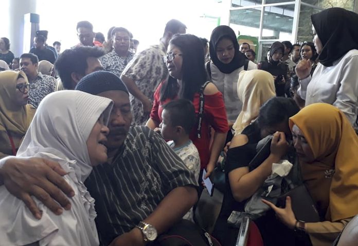 Photos: Lion Air jet with 189 aboard crashes in sea off Indonesia