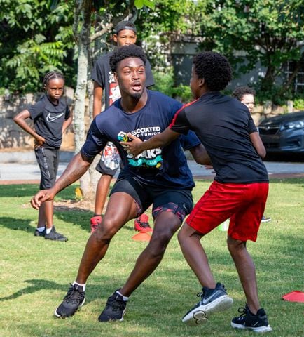 UGA player hosts football camp for kids