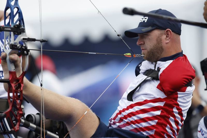 Matt Stutzman from the U.S. competes in the Mens Individual Ranking Round during the Paralympic Games in Paris on Thursday, Aug. 29, 2024. (AP Photo/Nathalee Simoneau)