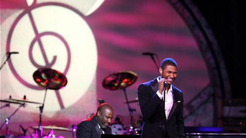 Usher to Headline 2024 Super Bowl Halftime Show - WSJ