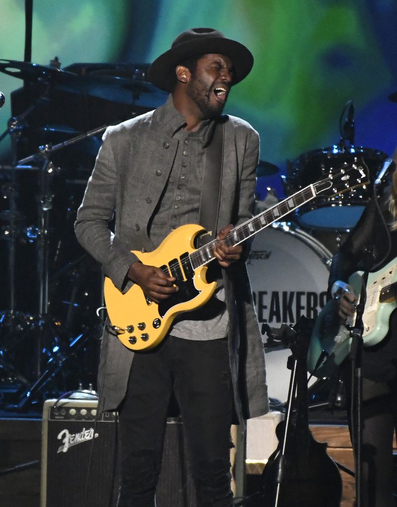  Gary Clark wails away on "Good Enough." Photo by Chris Pizzello/Invision/AP