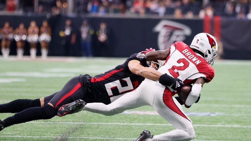 NFL: Defense lifts Saints over Falcons into playoffs