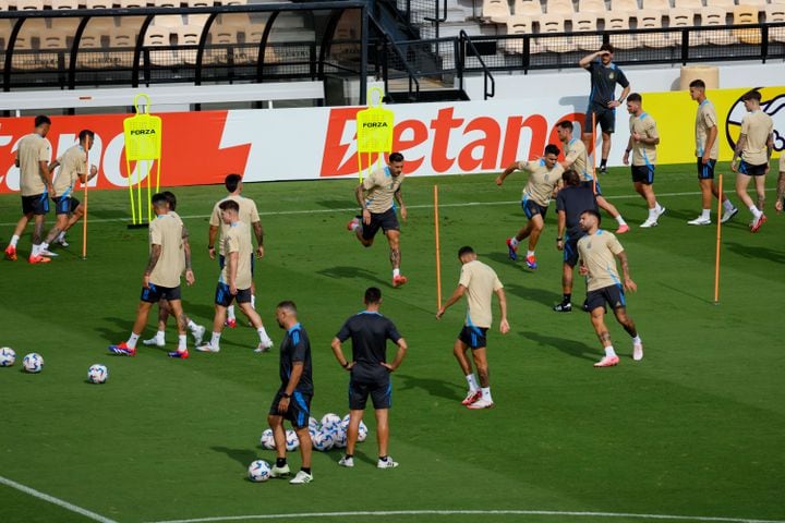 Argentina players practice at Fifth Third Stadium. 
(Miguel Martinez / AJC)