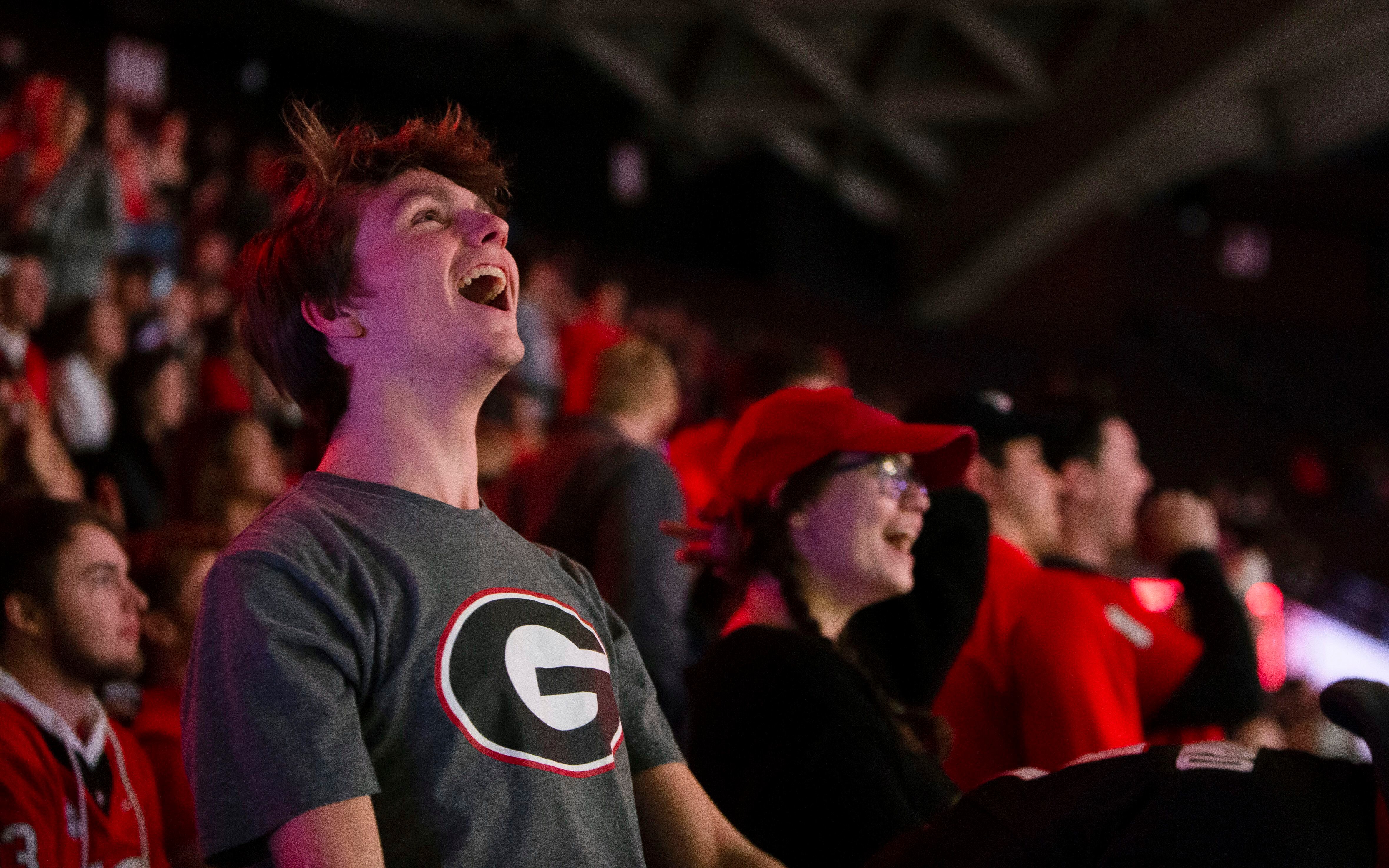 Thousands of students fill Stegeman Coliseum for Georgia Bulldogs watch  party