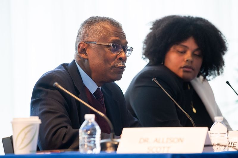 231201 ATLANTA, GA — From left, Lonnie Johnson, president and founder of Johnson Research and Development, and Jaycee Holmes, director of curriculum and instruction of the Spelman College Innovation Lab, participate in a roundtable discussion with Federal Reserve Chair Jerome Powell at Spelman College in Atlanta on Friday, Dec. 1, 2023. 
(Bita Honarvar for The Atlanta Journal-Constitution)