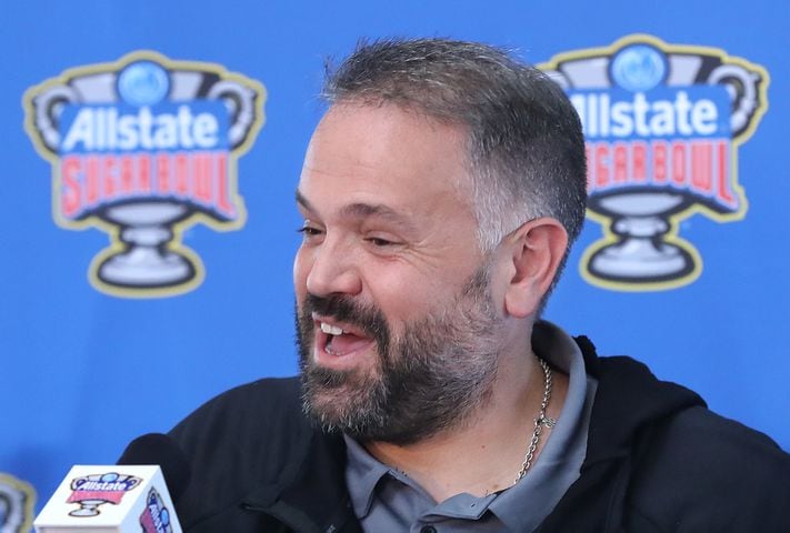 Photos: Bulldogs arrive at the Sugar Bowl