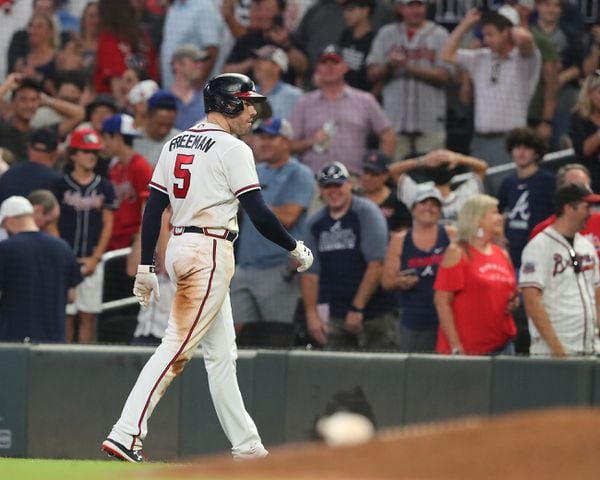 BRAVES PHOTO