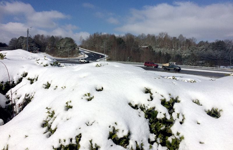 Pretty snow, passable roads: This scene in Blue Ridge on Saturday is what people in Atlanta were looking for but didn’t find. (Craig Schneider / cschneider@ajc.com)