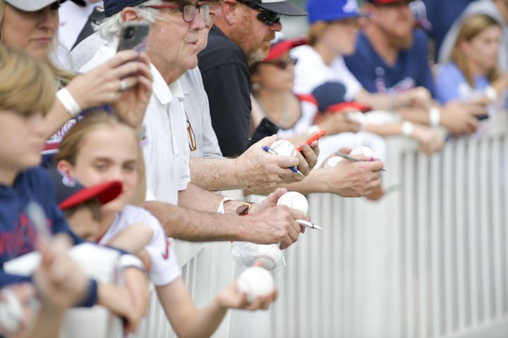 040723 BRAVES PHOTO