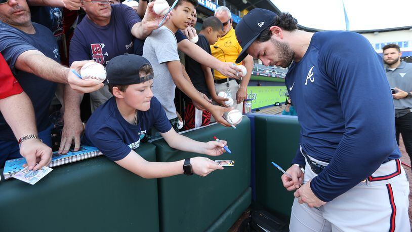 Dansby Swanson undergoes left wrist surgery