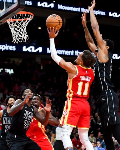 Hawks-Nets photo