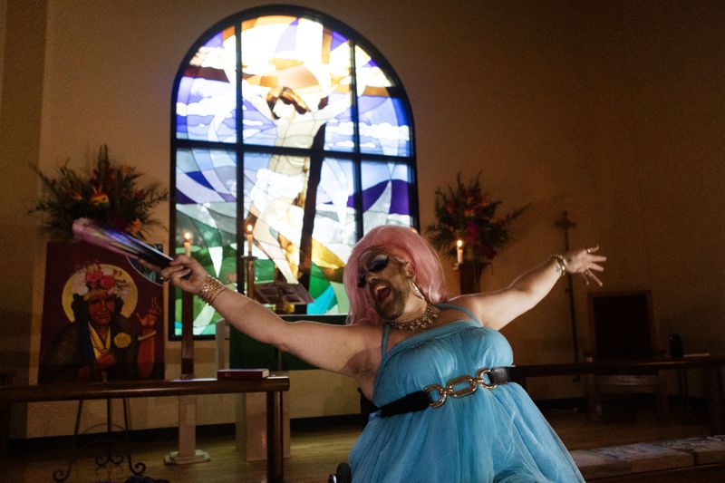 Eileen Slightly performs during the Drag Me to Church event at St. Luke Lutheran on Sunday, 25, 2023 in Atlanta. (Michael Blackshire/Michael.blackshire@ajc.com)