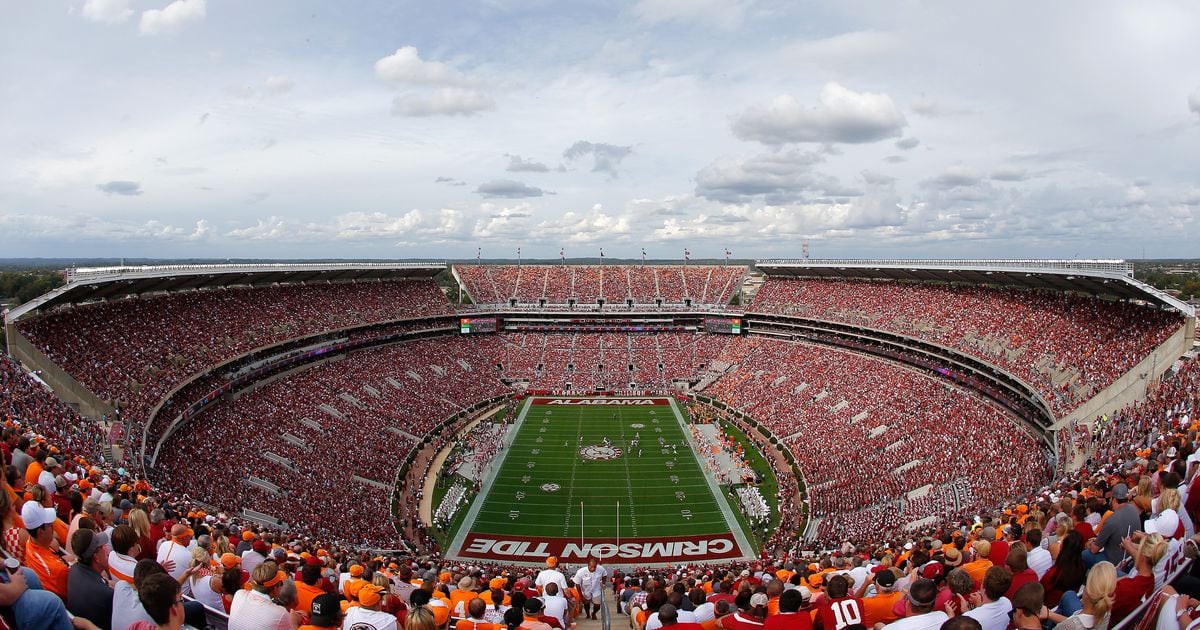 Virginia lawmakers reject efforts to tie football stadium deal to