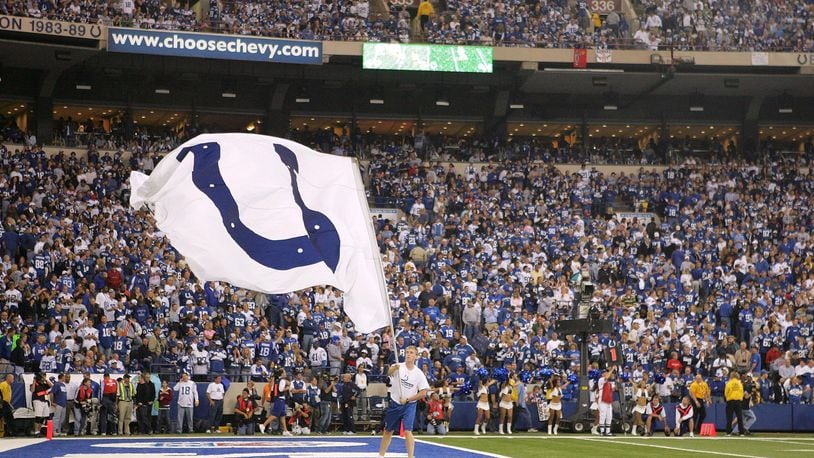 indianapolis colts home stadium