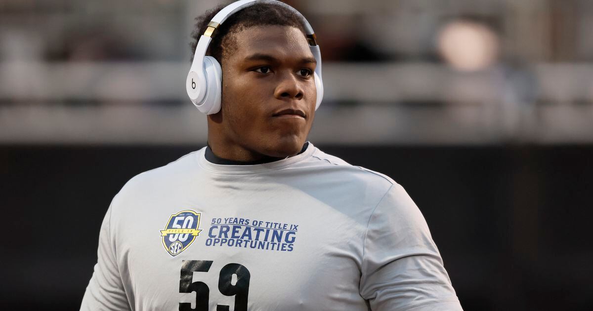 Steelers select Georgia OT Broderick Jones with No. 14 pick