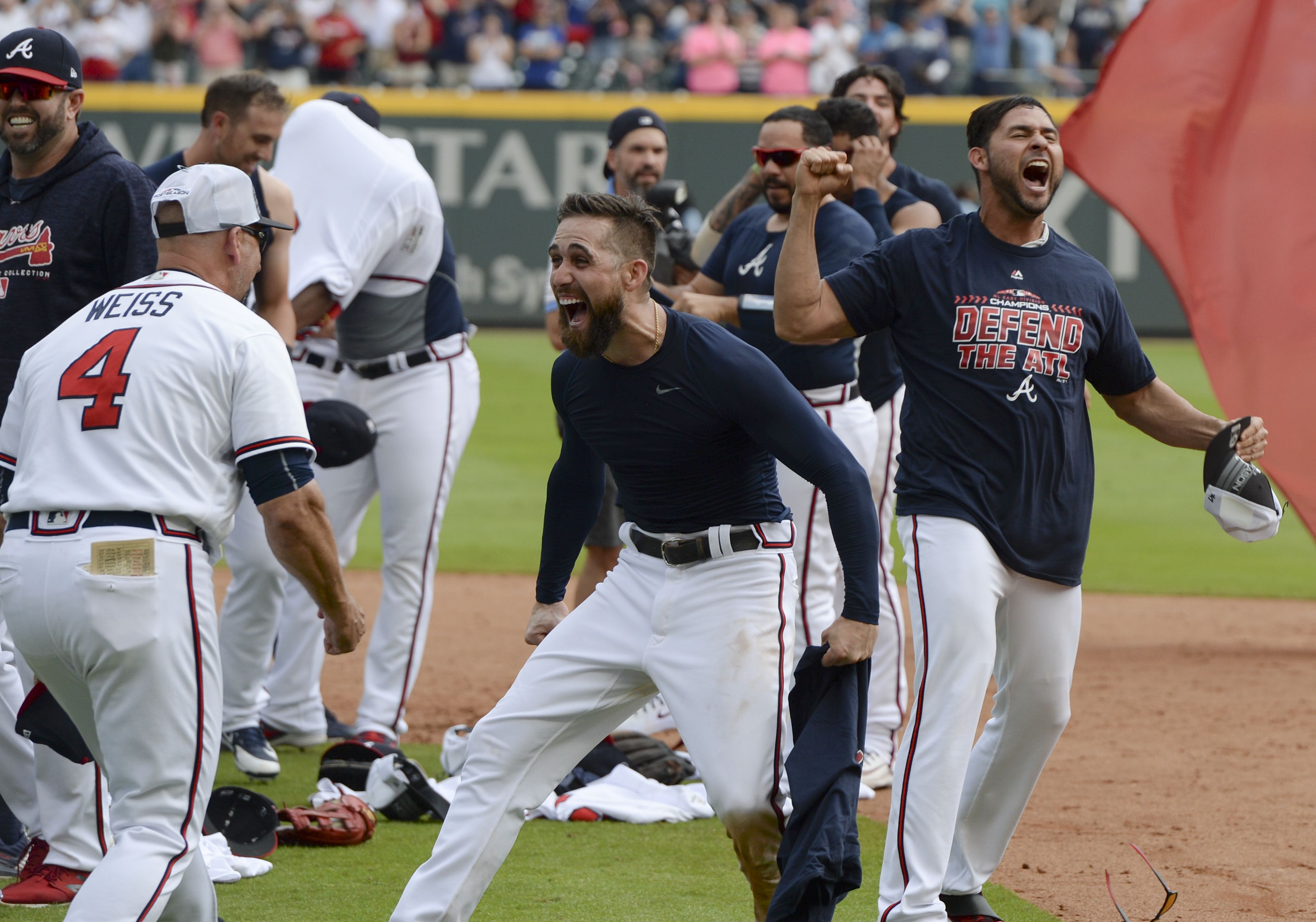 Brian Snitker's hyped reaction after Braves secure first playoff