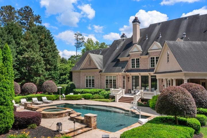 Super Bowl champ lists $5m Georgia mansion over 6x larger than most homes