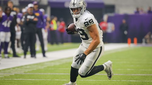 Las Vegas Raiders tight end Brock Bowers (89) runs after catching a pass against the Minnesota Vikings in the first quarter of an NFL preseason football game, Saturday, Aug. 10, 2024, in Minneapolis. (AP Photo/Bruce Kluckhohn)