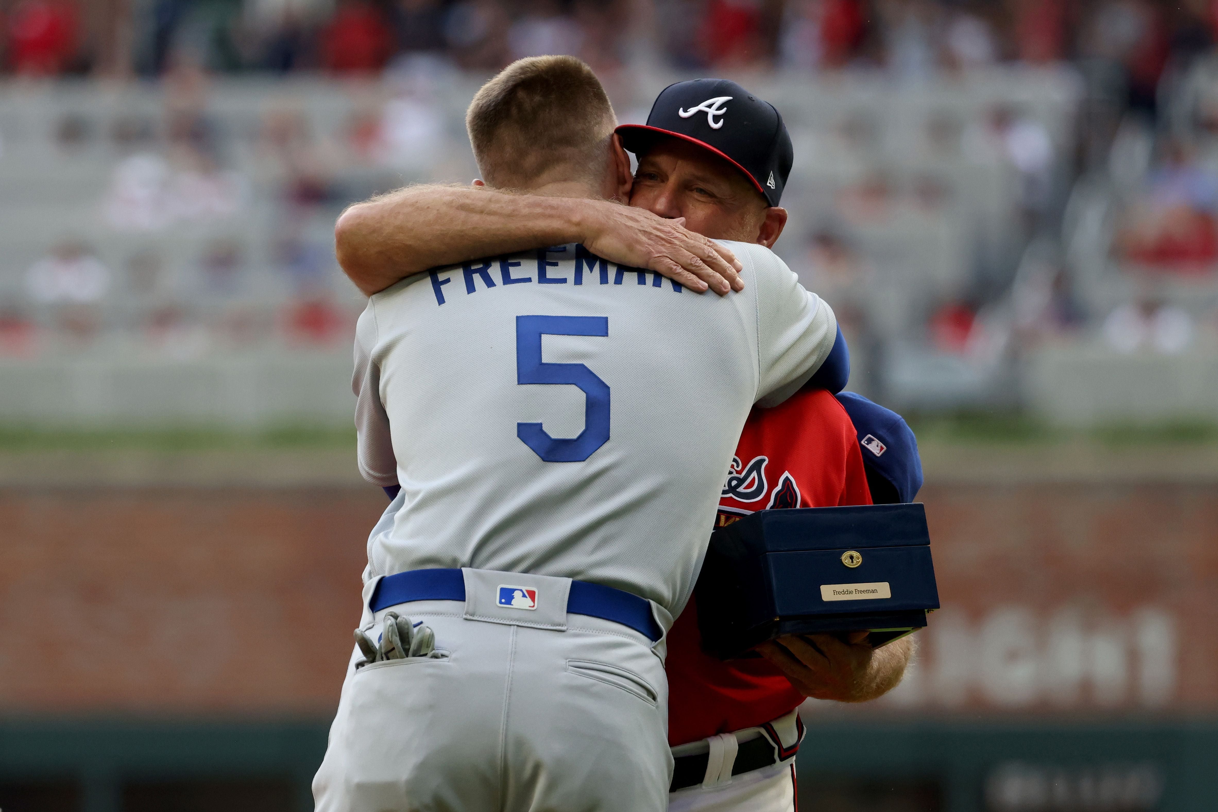 Freddie Freeman thanks Atlanta Braves fans, teammates in heartfelt post
