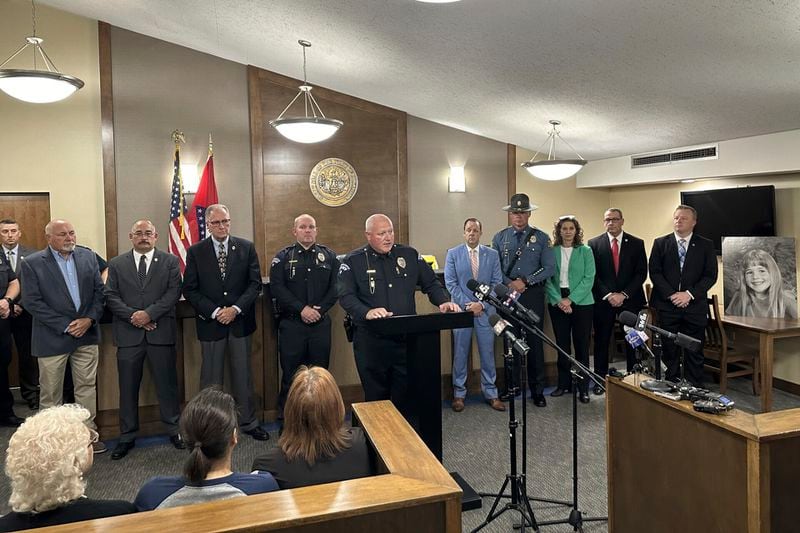 Alma Police Chief Jeff Pointer identifies a suspect in the 1995 abduction of Morgan Nick during a news conference in Alma, Ark., Tuesday, Oct. 1, 2024. (AP Photo/Andrew DeMillo)