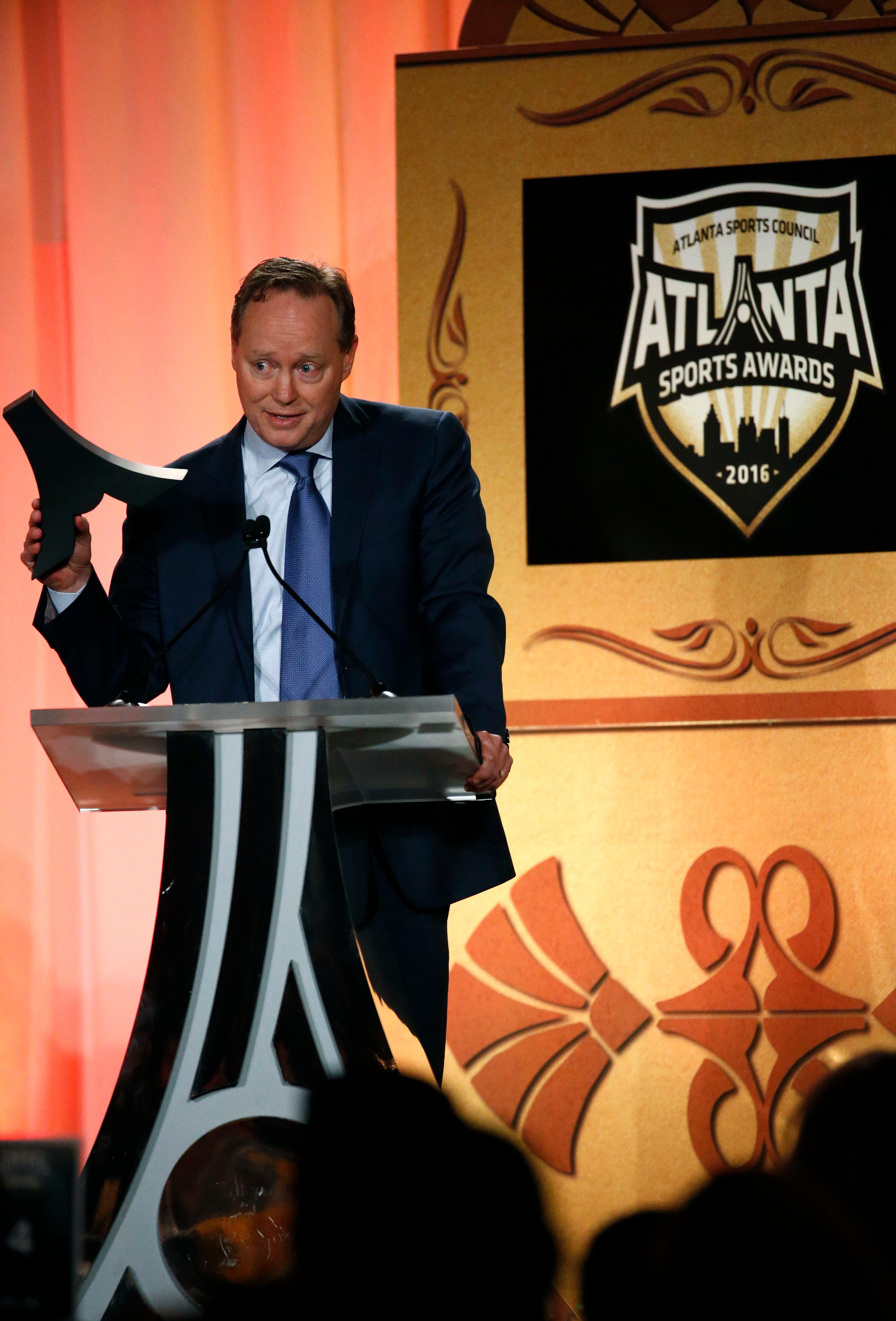 Smoltz honored at Atlanta Sports Awards