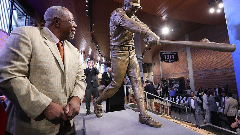 Tower honoring Braves legend Hank Aaron breaks ground