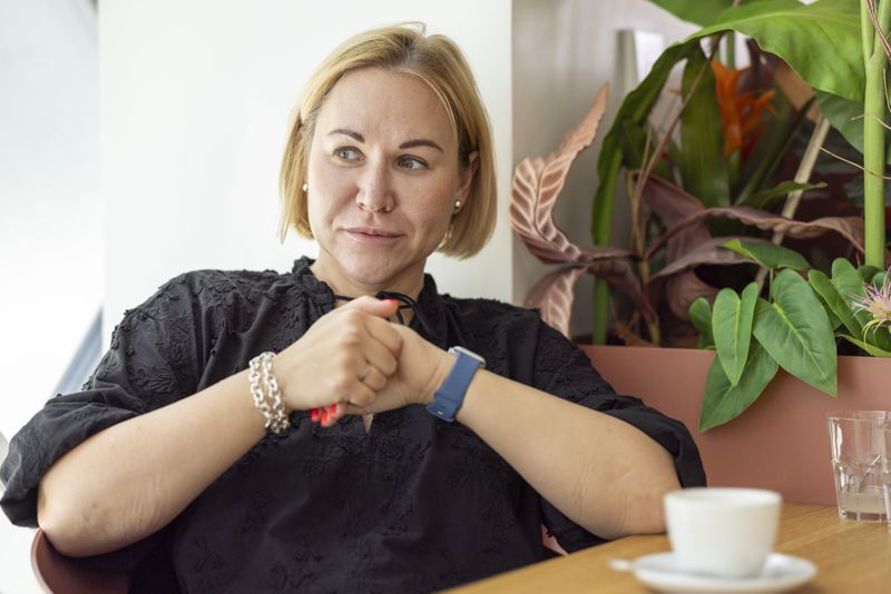 Tatyana Usmanova, the wife of freed Russian dissident Andrei Pivovarov, speaks during an interview with The Associated Press in Berlin, Germany, Sunday, Aug. 12, 2024. (AP Photo/Axel Schmidt)