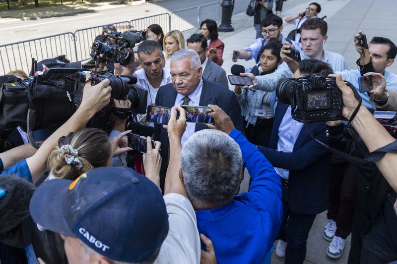 Frank Perez, attorney for longtime drug cartel leader Ismael “El Mayo” Zambada, leaves Brooklyn federal court after Zambada's arraignment Friday, Sept. 13, 2024, in New York. (AP Photo/Corey Sipkin)