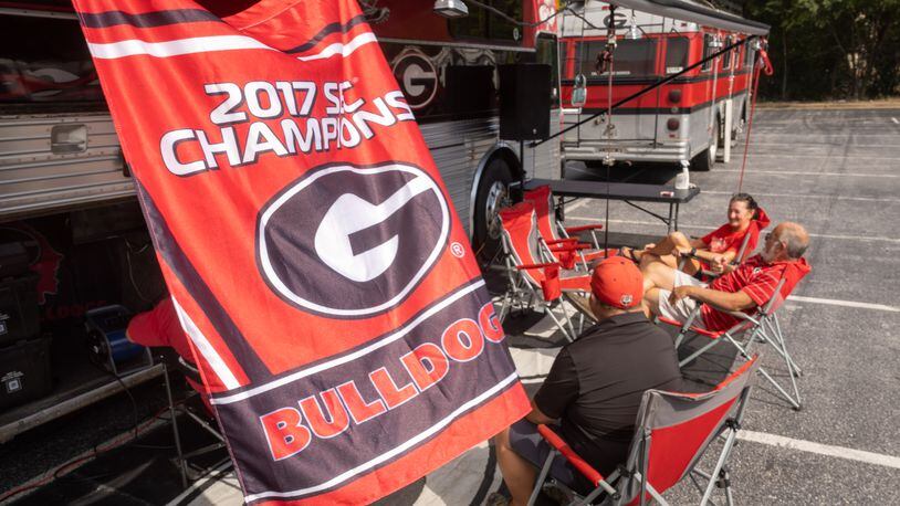 Atlanta falcons fans, Atlanta falcons logo, Georgia bulldogs football