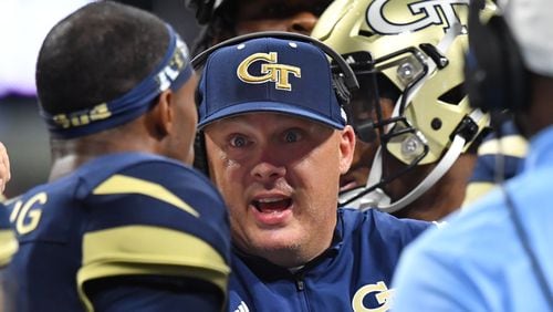 September 25, 2021 Atlanta - Georgia Tech's head coach Geoff Collins instructs during the first half of an NCAA college football game at Mercedes-Benz Stadium in Atlanta on Saturday, September 25, 2021. (Hyosub Shin / Hyosub.Shin@ajc.com)