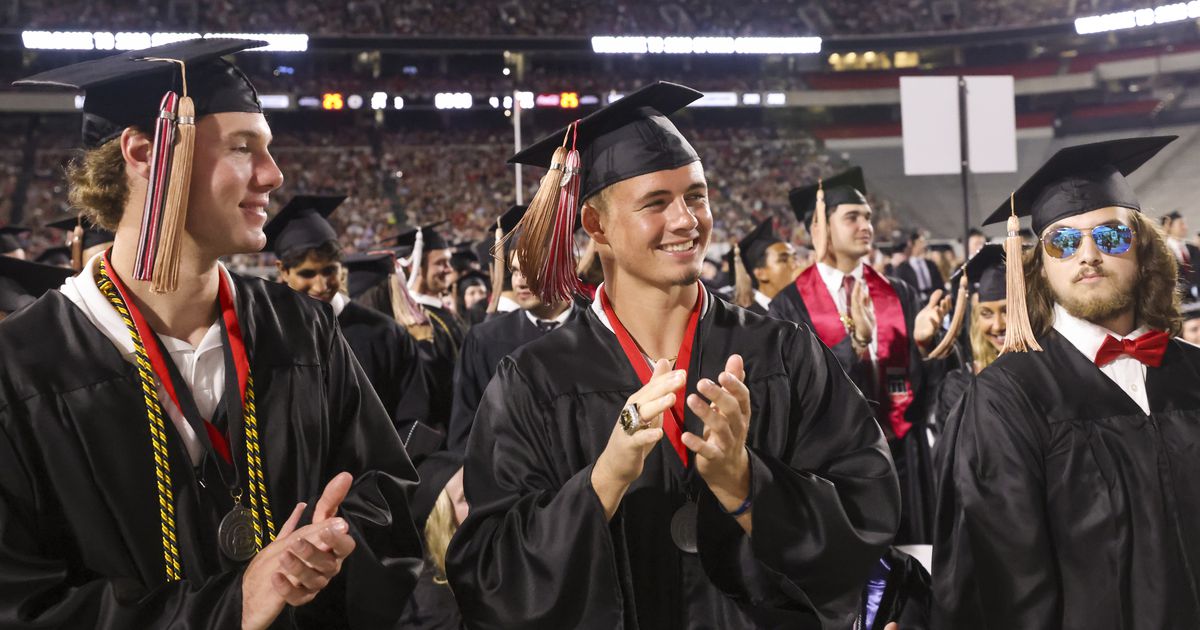 Georgia football graduation rates lagging far behind other programs