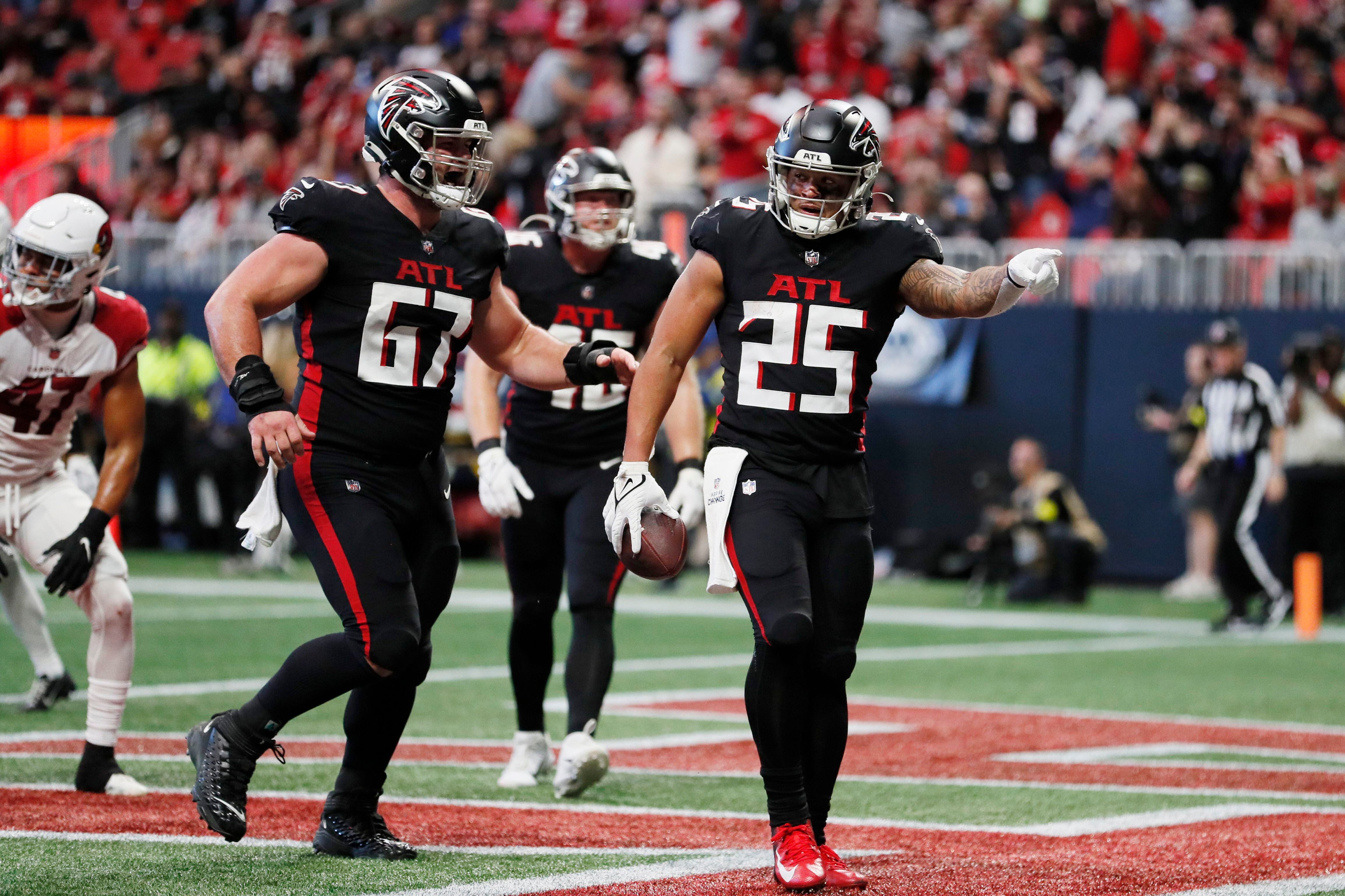 Koo kicks short field goal, Falcons edge Arizona 20-19