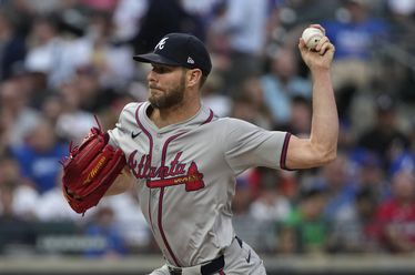 Atlanta Braves' Chris Sale pitches during the first inning of a baseball game against the New York Mets, Thursday, July 25, 2024, in New York. (AP Photo/Pamela Smith)