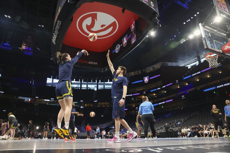Indiana Fever guard Caitlin Clark practices before their game against the Atlanta Dream at State Farm Arena, Friday, June 21, 2024, in Atlanta. (Jason Getz / AJC)
