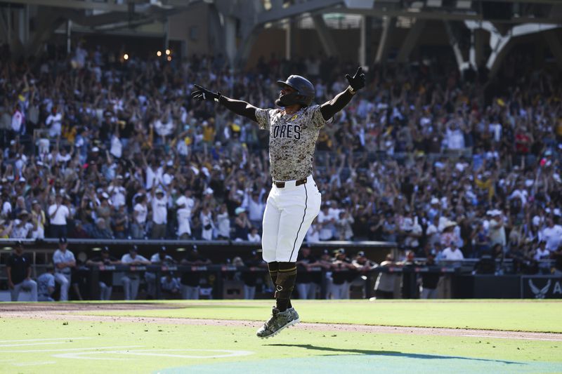 San Diego Padres' Fernando Tatis Jr. celebrates after hitting a solo home run against the Chicago White Sox in the eighth inning of a baseball game Sunday, Sept. 22, 2024, in San Diego. (AP Photo/Derrick Tuskan)