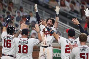 Dansby Swanson agrees to seven-year contract with Cubs, his Braves tenure  ends