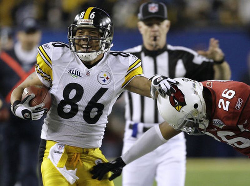 Pittsburgh Steelers began the game with a 38-yard catch by wide receiver Hines Ward.