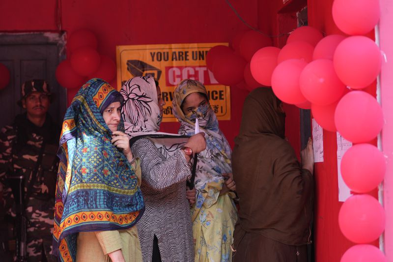 Women voters queue up to cast their vote at a polling booth during the first phase of the Jammu and Kashmir assembly election, in Kishtwar, India, Wednesday, Sept. 18, 2024. (AP Photo/Channi Anand)