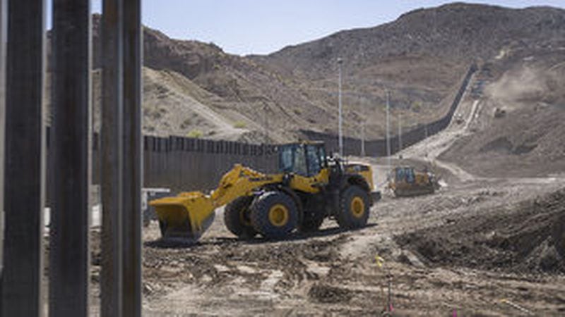 Construction crews work on a border wall being put in place by We Build the Wall Inc. on June 1, 2019, in Sunland Park, New Mexico.  (Joe Raedle/Getty Images)