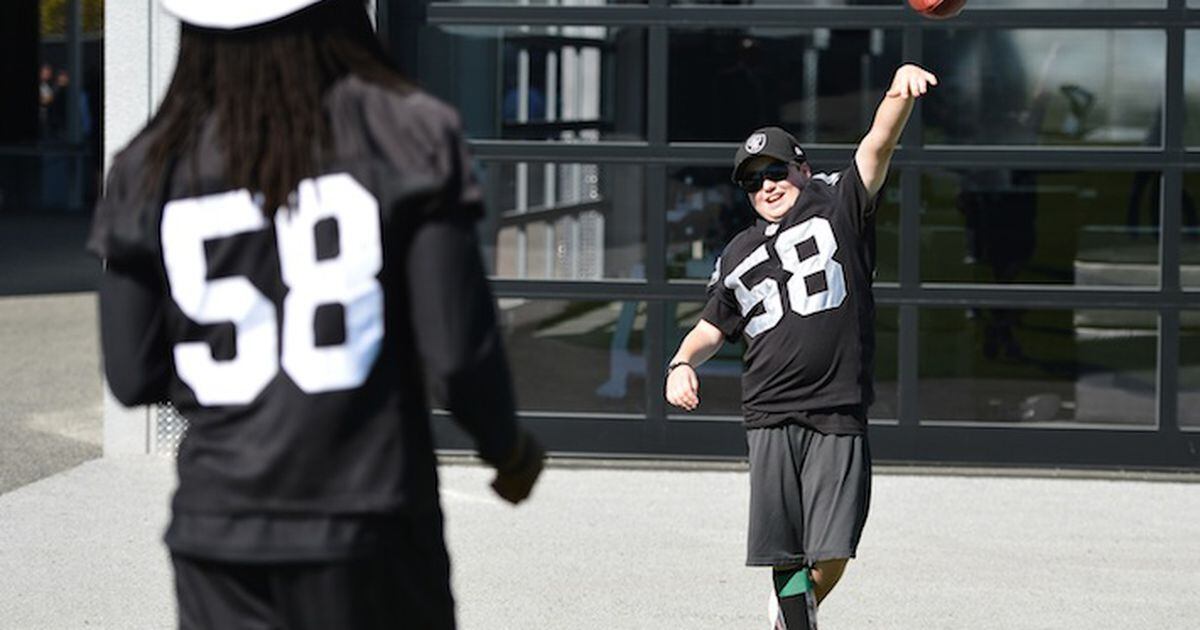 A 10-year-old kid, a Raiders rookie and a rare blood vessel